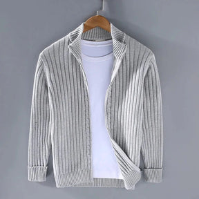Cardigan Masculino com Zíper e Gola Alta - Outono/Inverno 2024