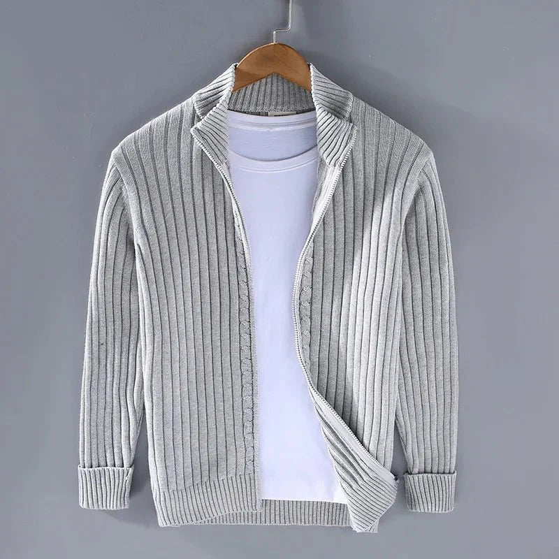 Cardigan Masculino com Zíper e Gola Alta - Outono/Inverno 2024